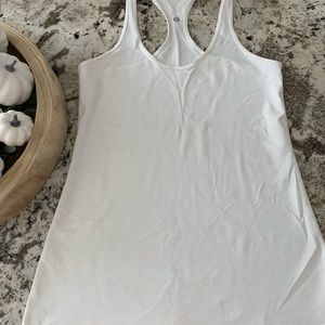 Lululemon top